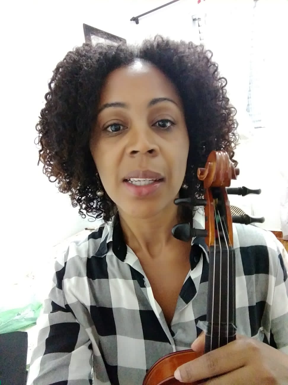 Atelier dos Violinos 22 Josefa Sena